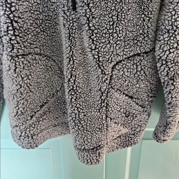 New England Patriots Sherpa Quarterzip - Picture 4 of 5